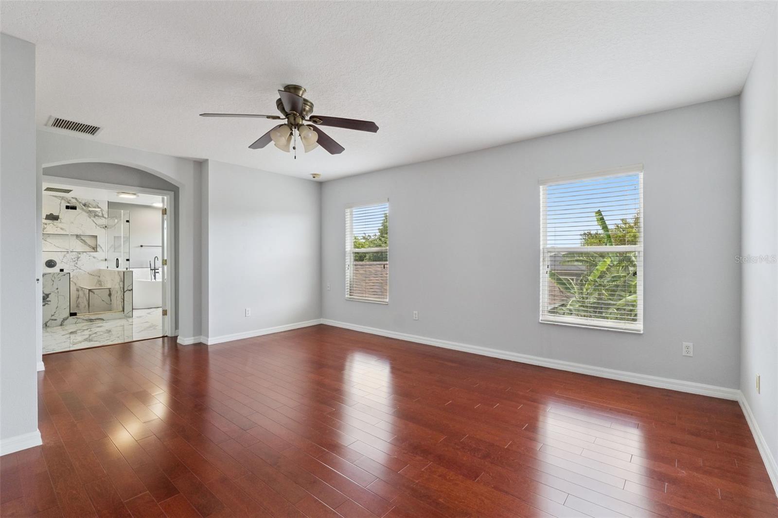 725 Legacy Park Drive, FL