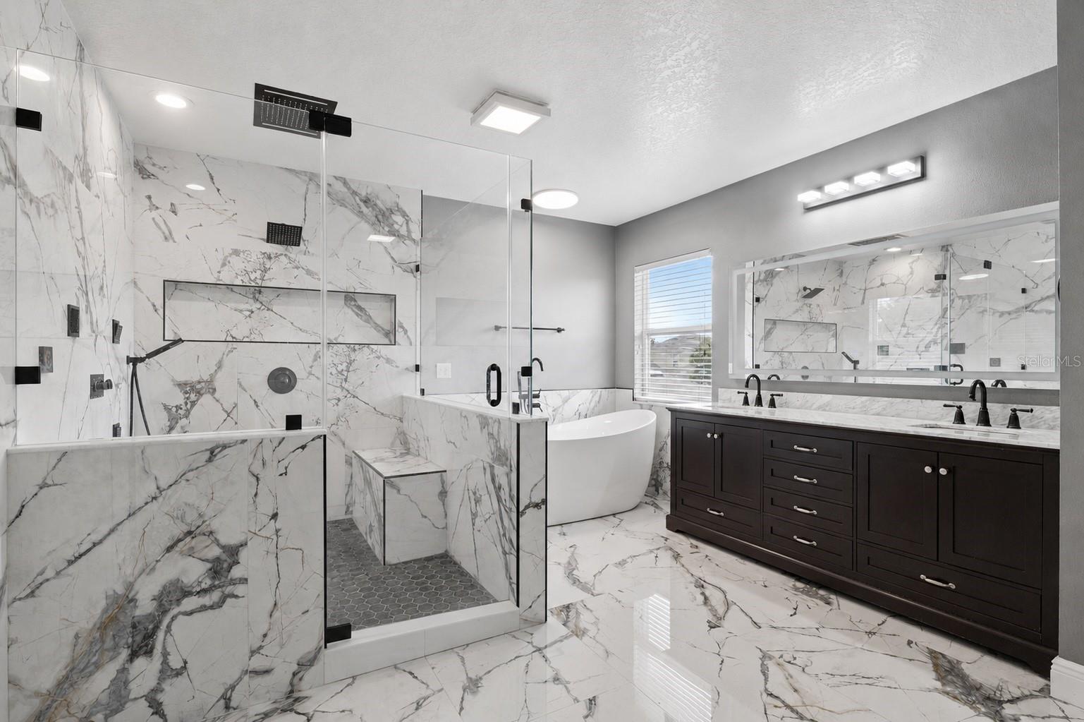 725 Legacy Park Drive, FL