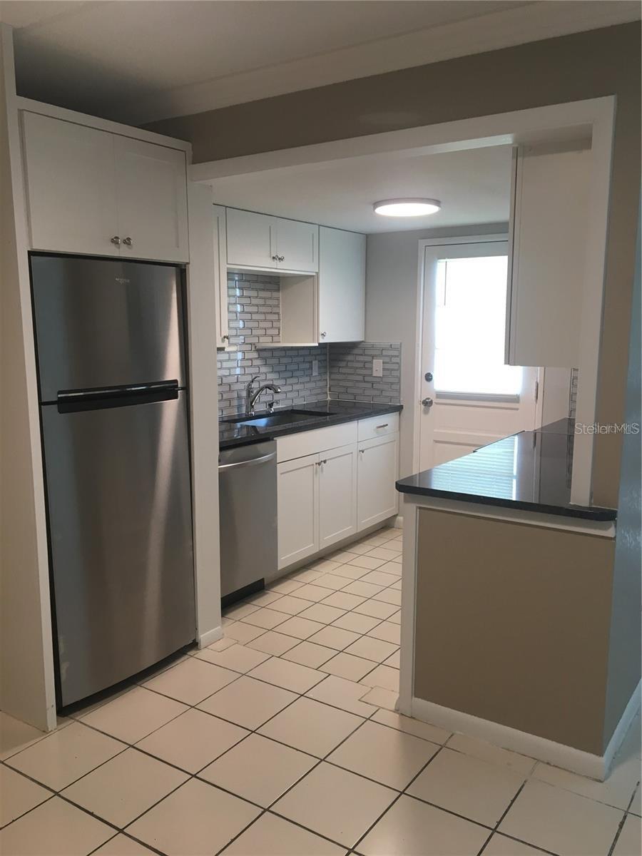 2 Fernwood Avenue, FL