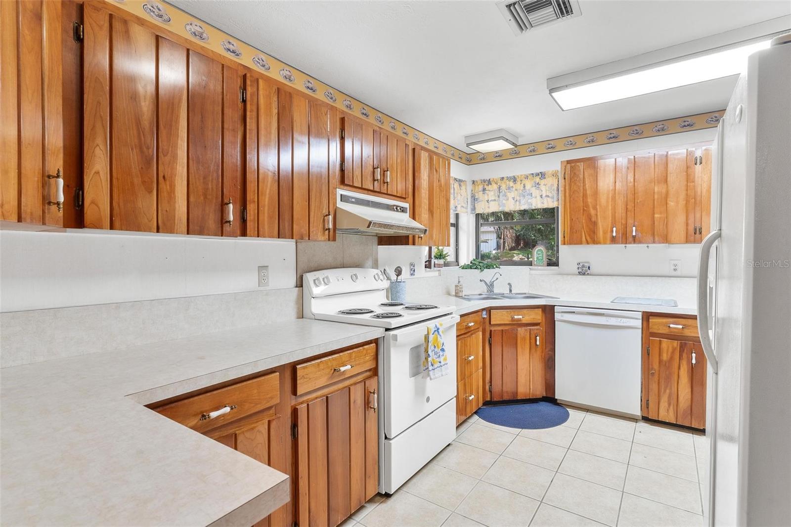 1214 Crooked Lake Place, FL
