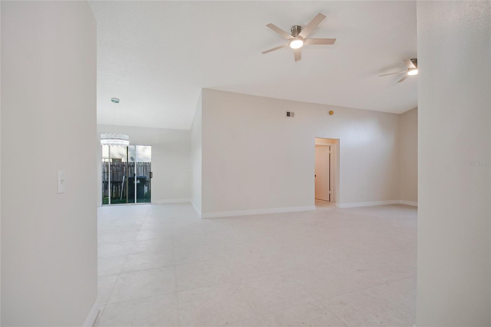 1542 Brook Hollow Drive, FL