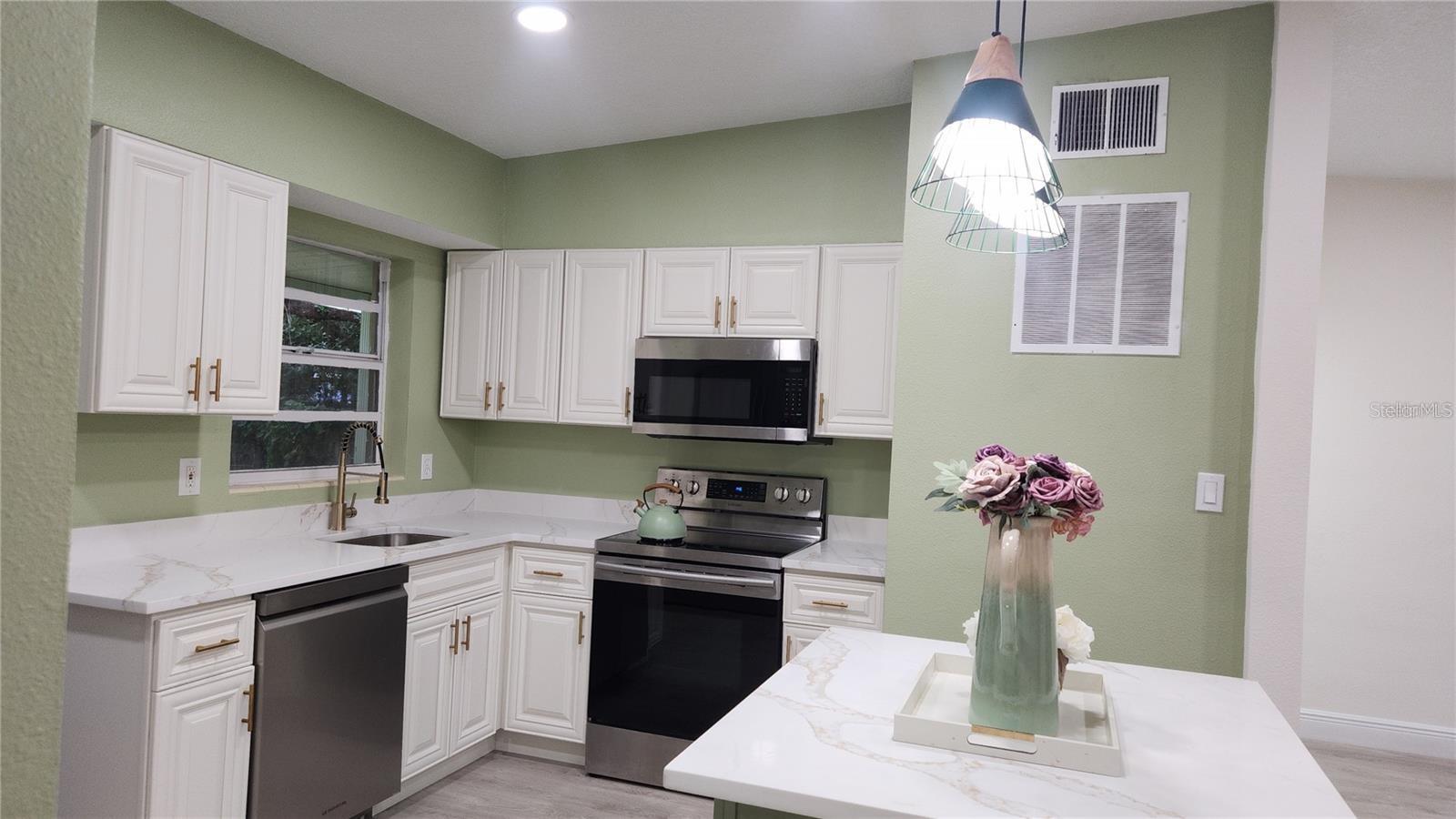 1711 37th Street, FL