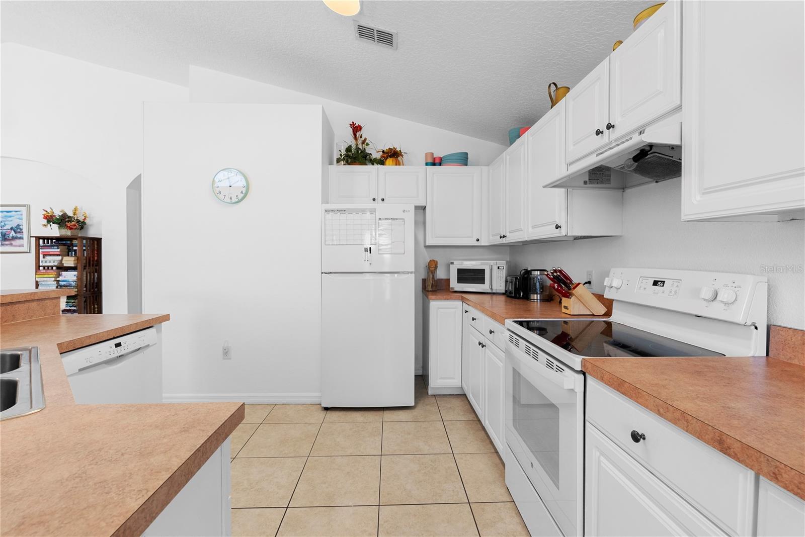 4811 Cumbrian Lakes Drive, FL