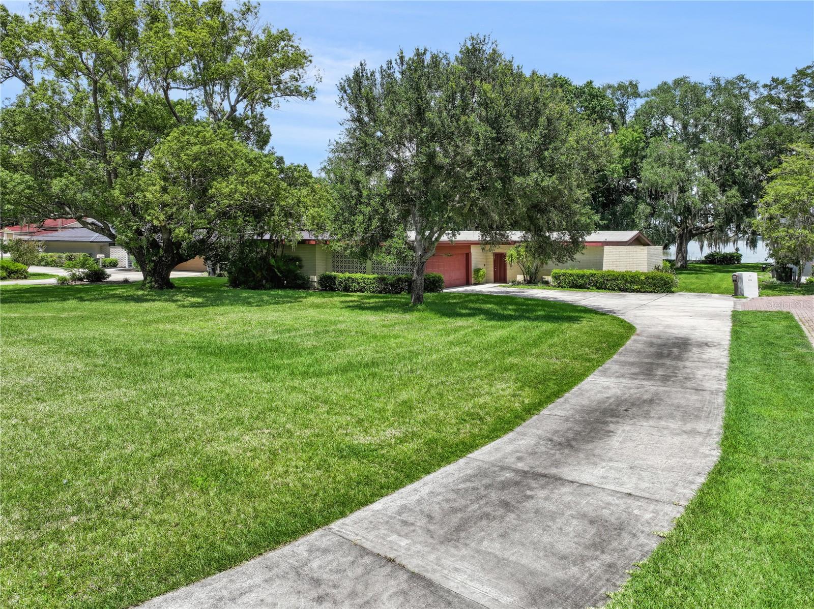 1210 Lake Hamilton Drive, FL