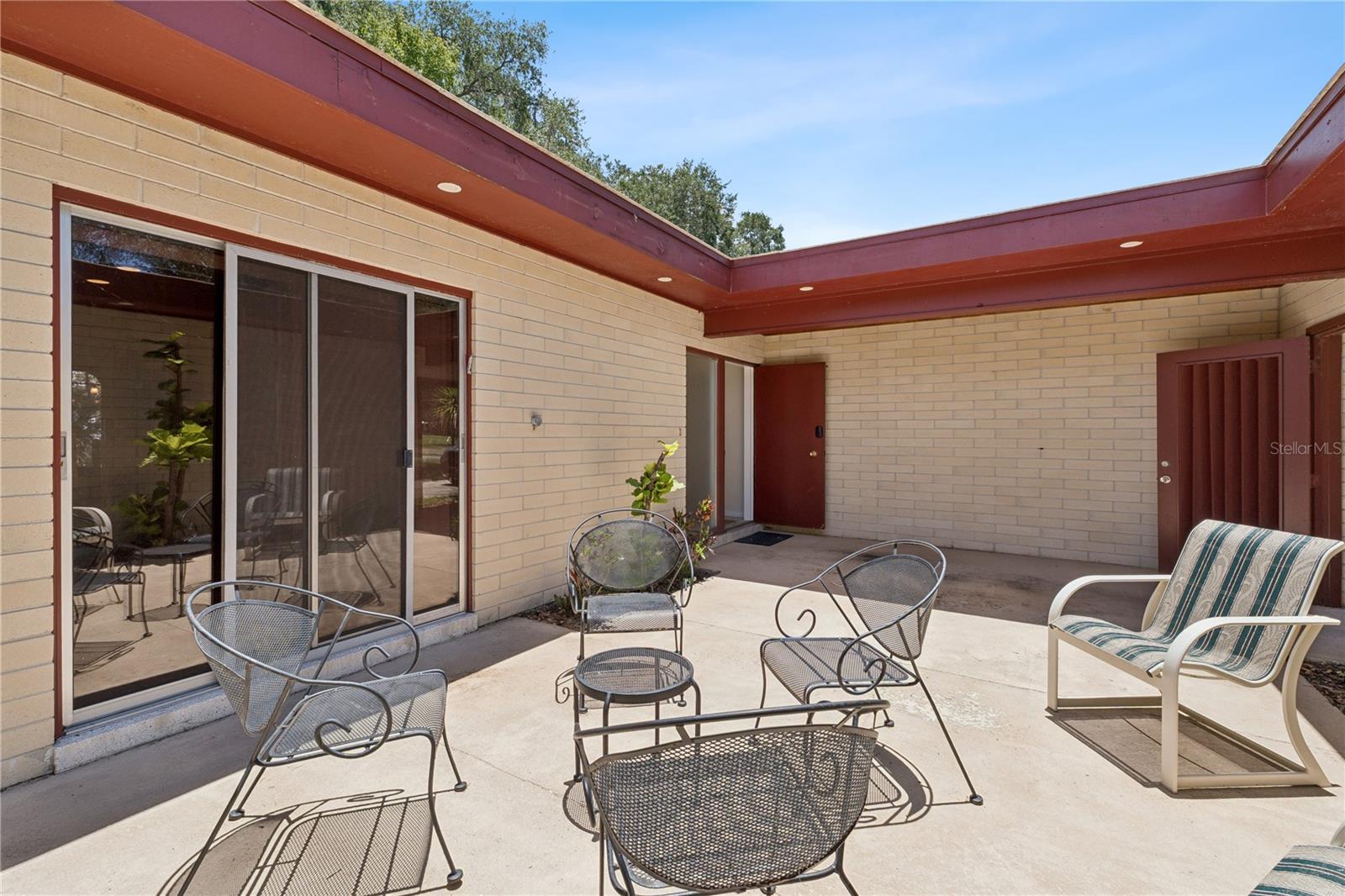 1210 Lake Hamilton Drive, FL