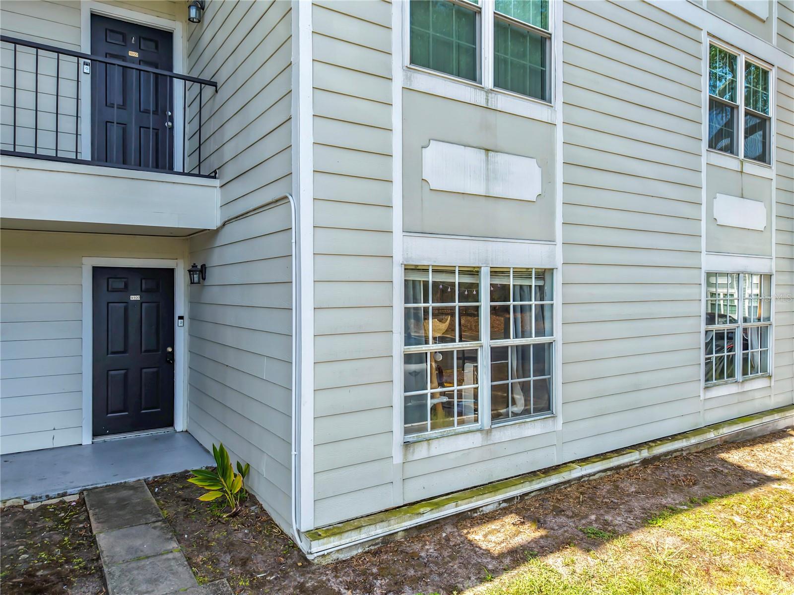 2550 Alafaya Trail, FL