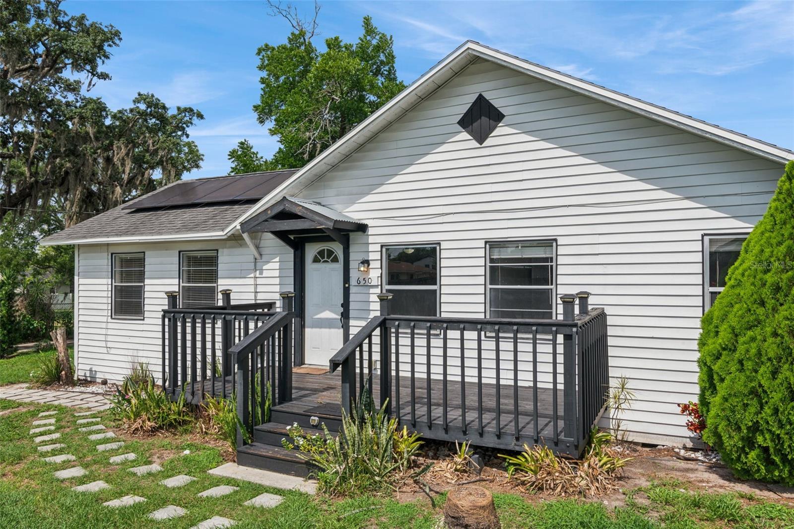 650 Lakewood Avenue, FL