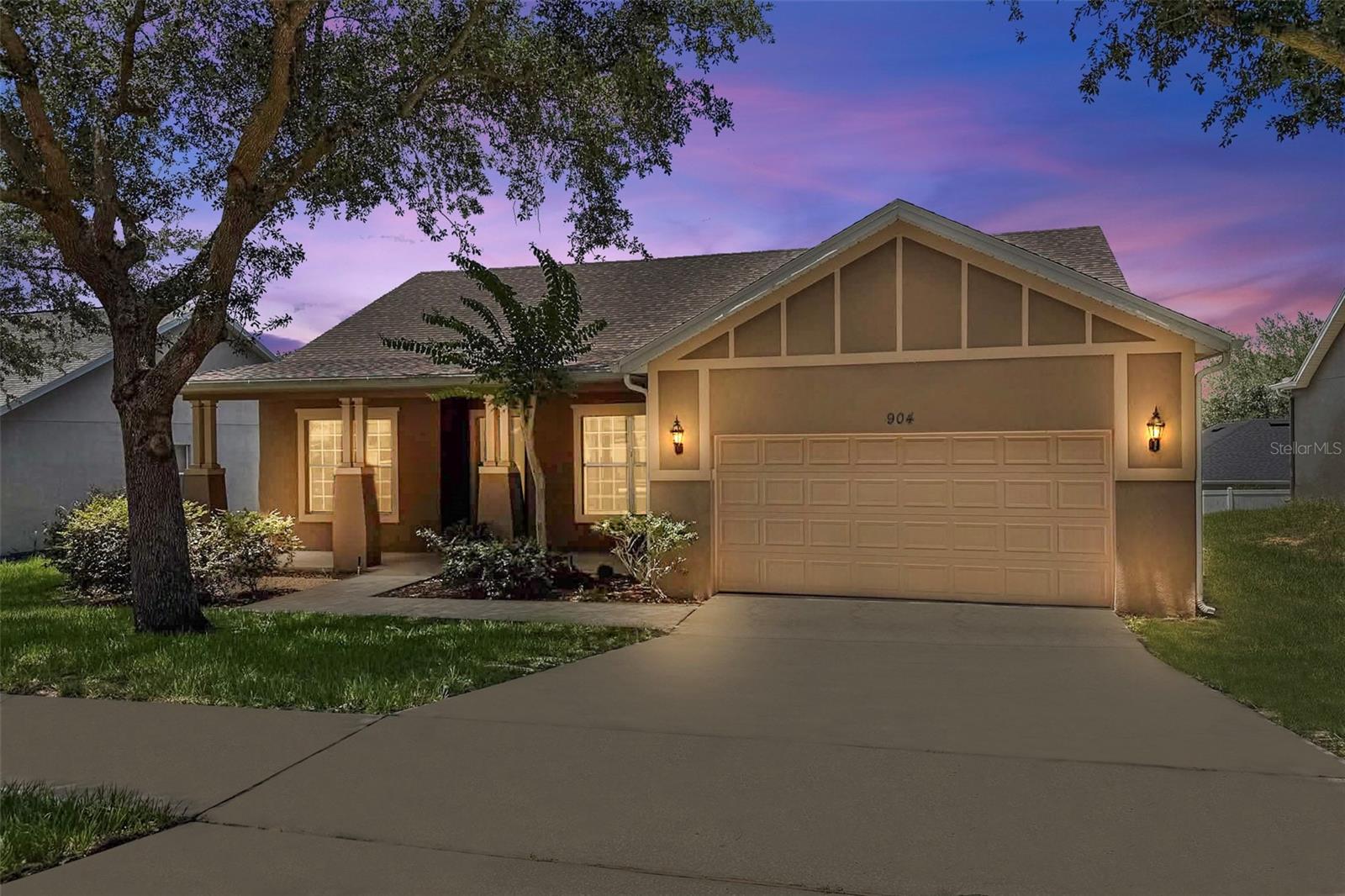 904 White Oak Way, FL