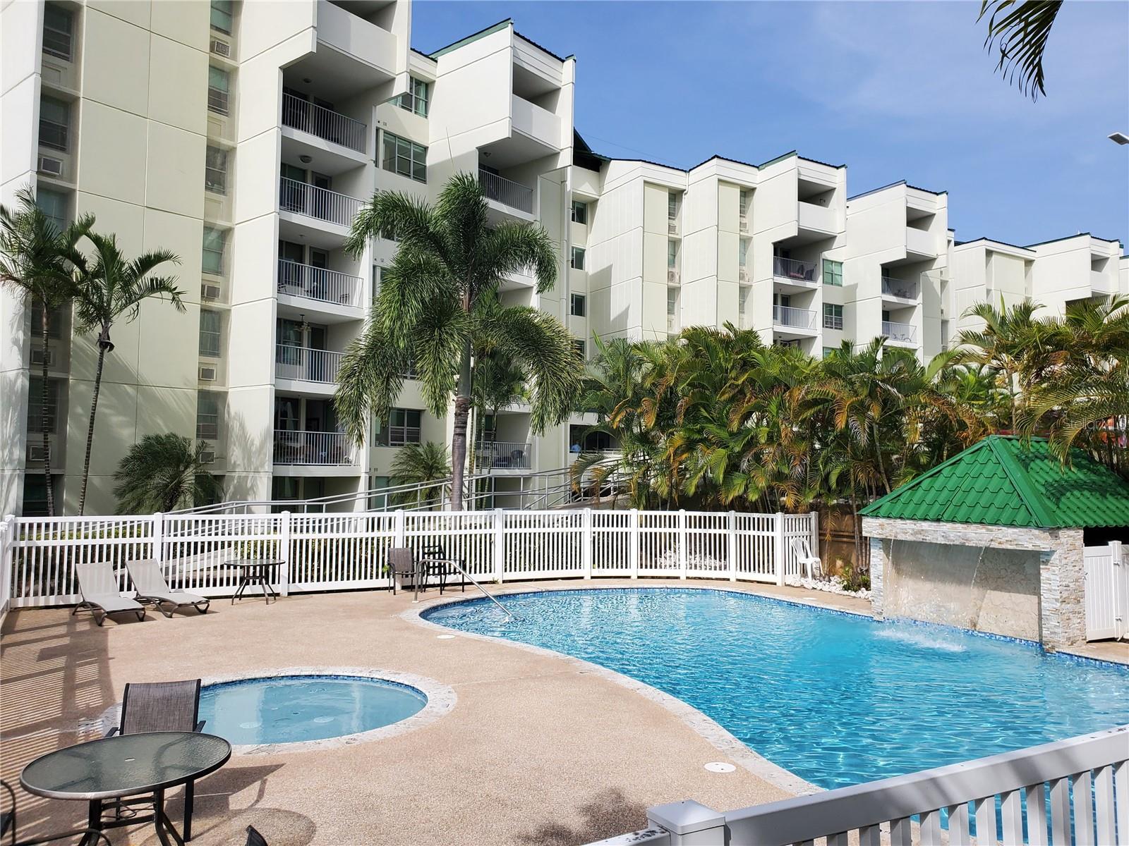 17 Regina Medina, PR