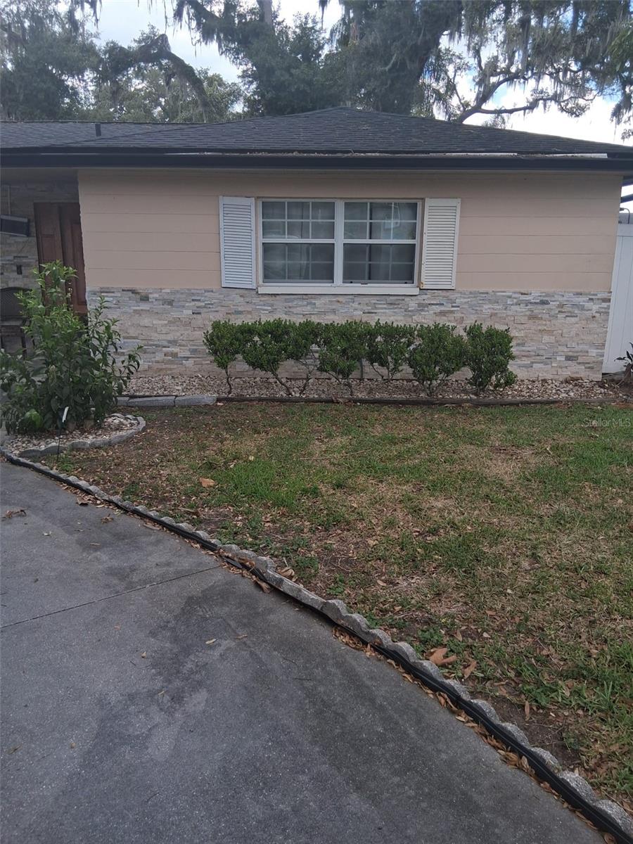 702 Coulter Place, FL