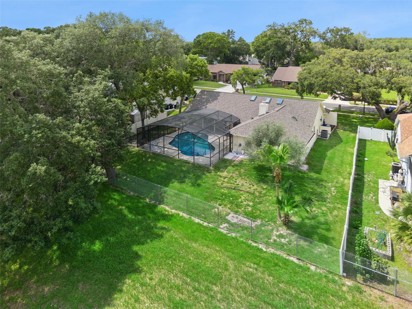 2418 Sweetwater Country Club Place Drive, FL
