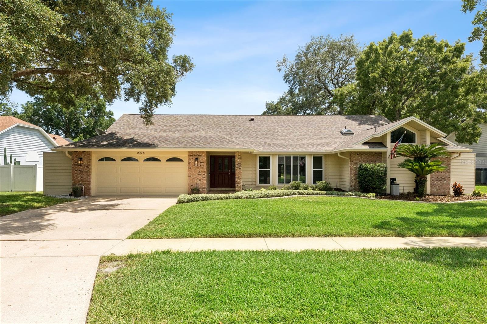 2418 Sweetwater Country Club Place Drive, FL