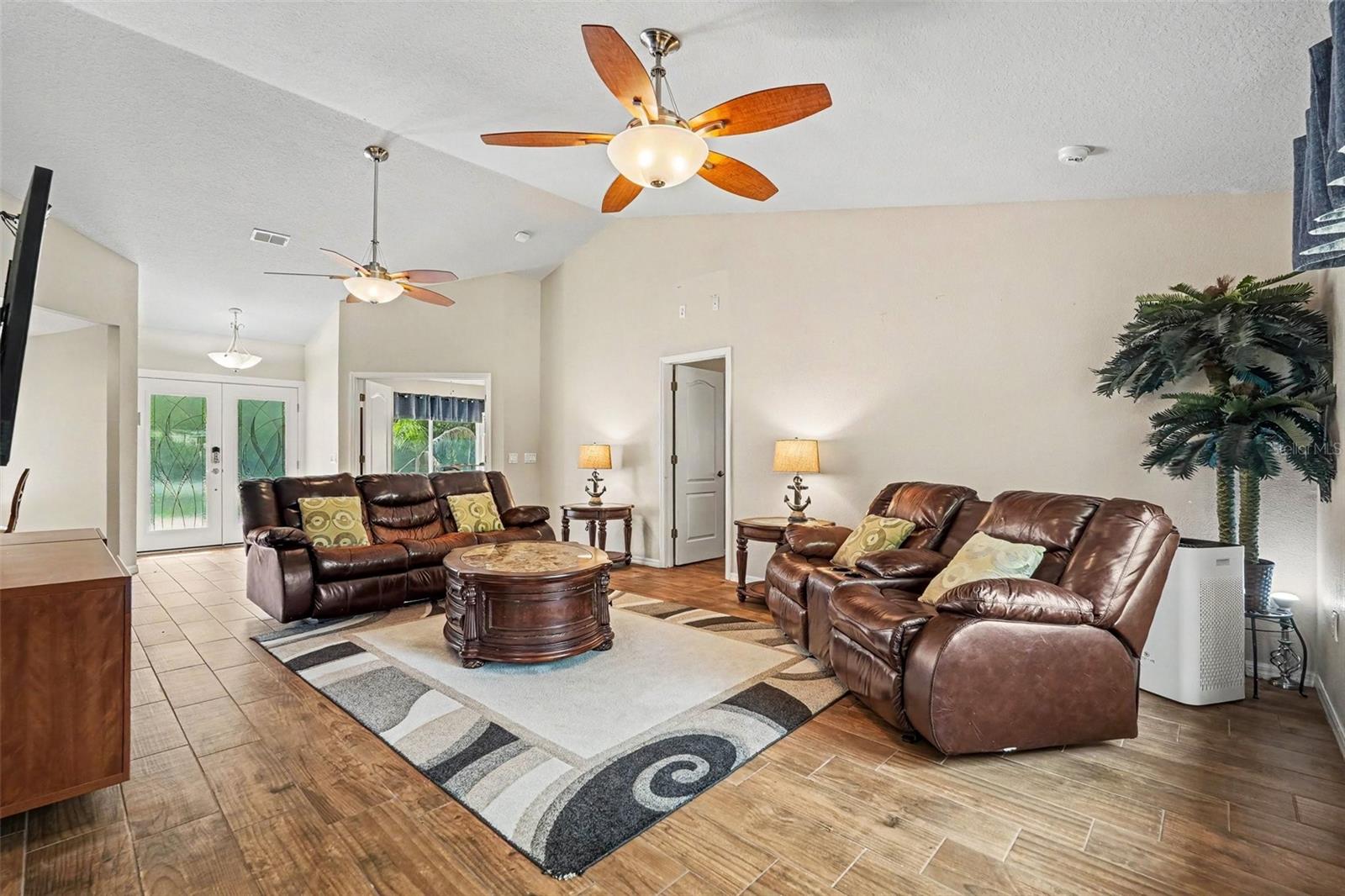 6350 Biltmore Avenue, FL