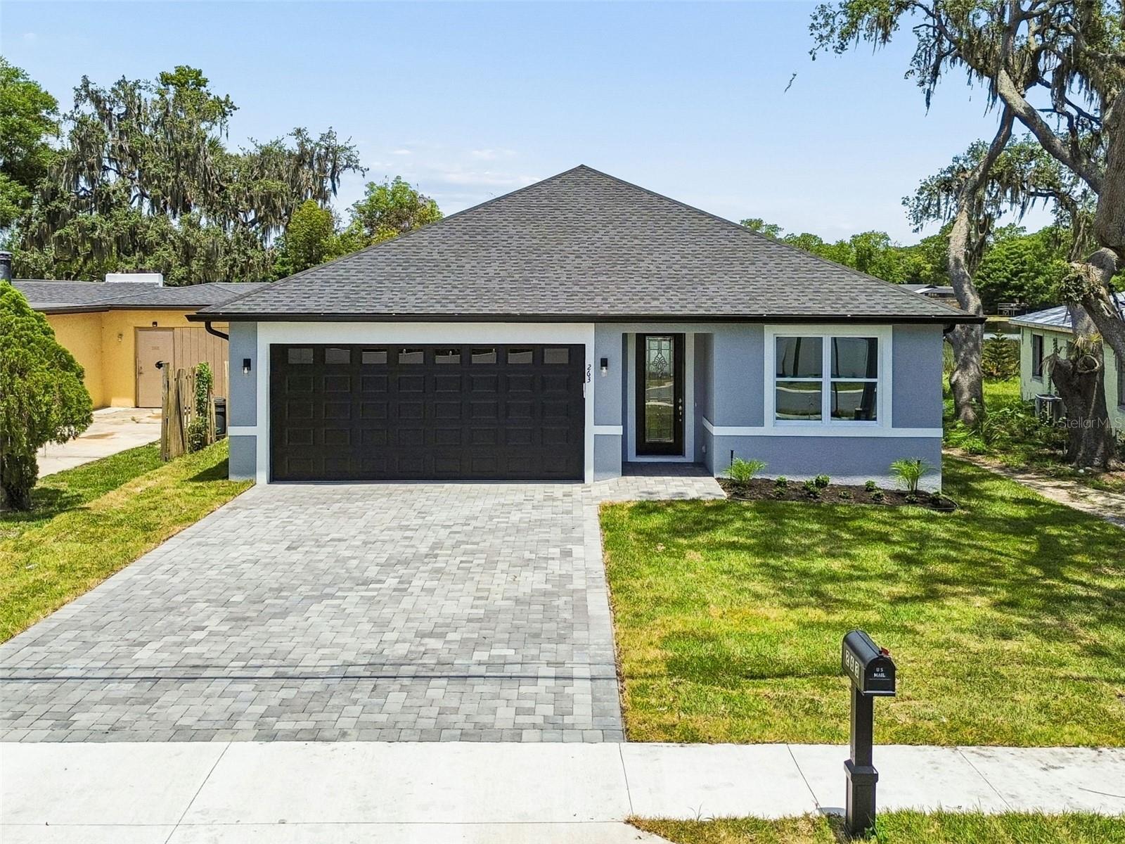 263 Lake Griffin Circle, FL