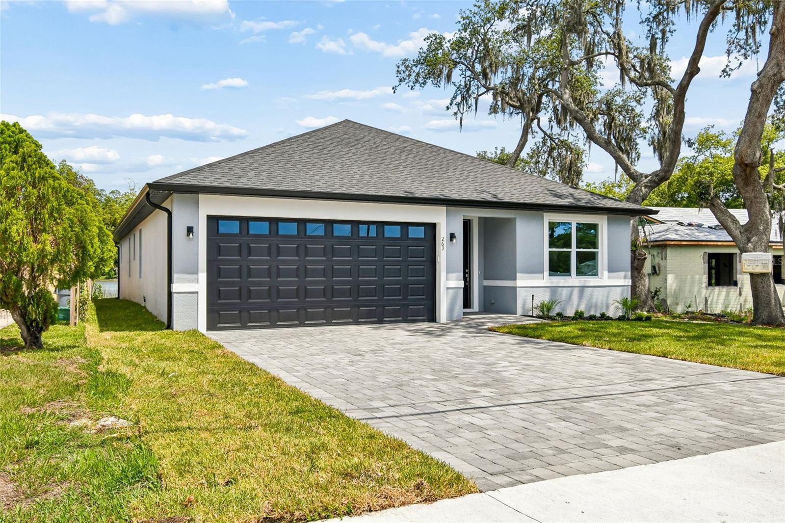 263 Lake Griffin Circle, FL