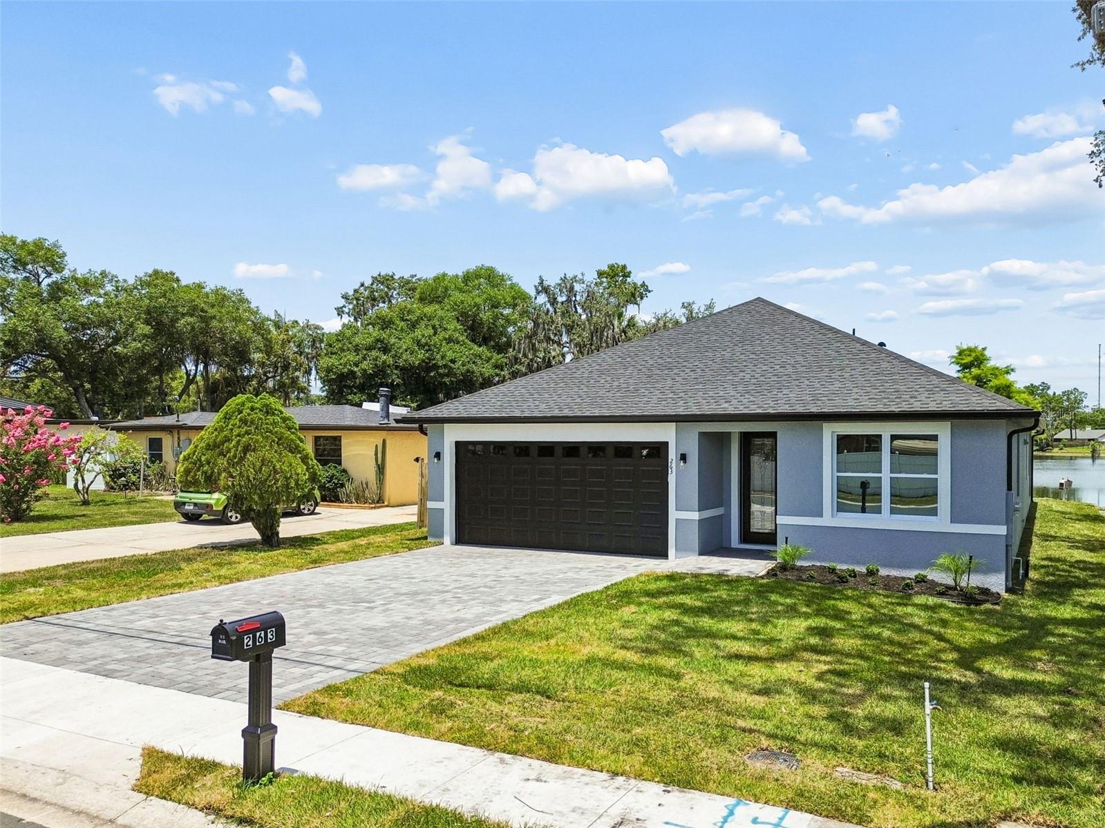 263 Lake Griffin Circle, FL