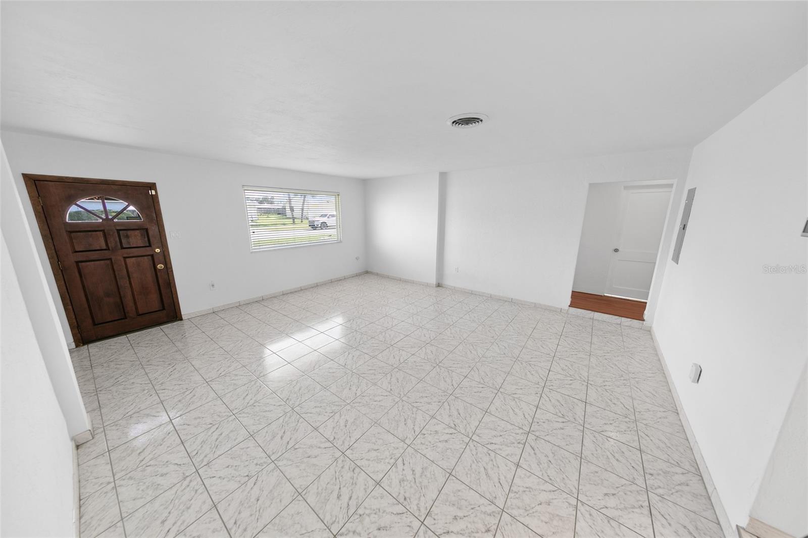 402 Seaview Avenue, FL