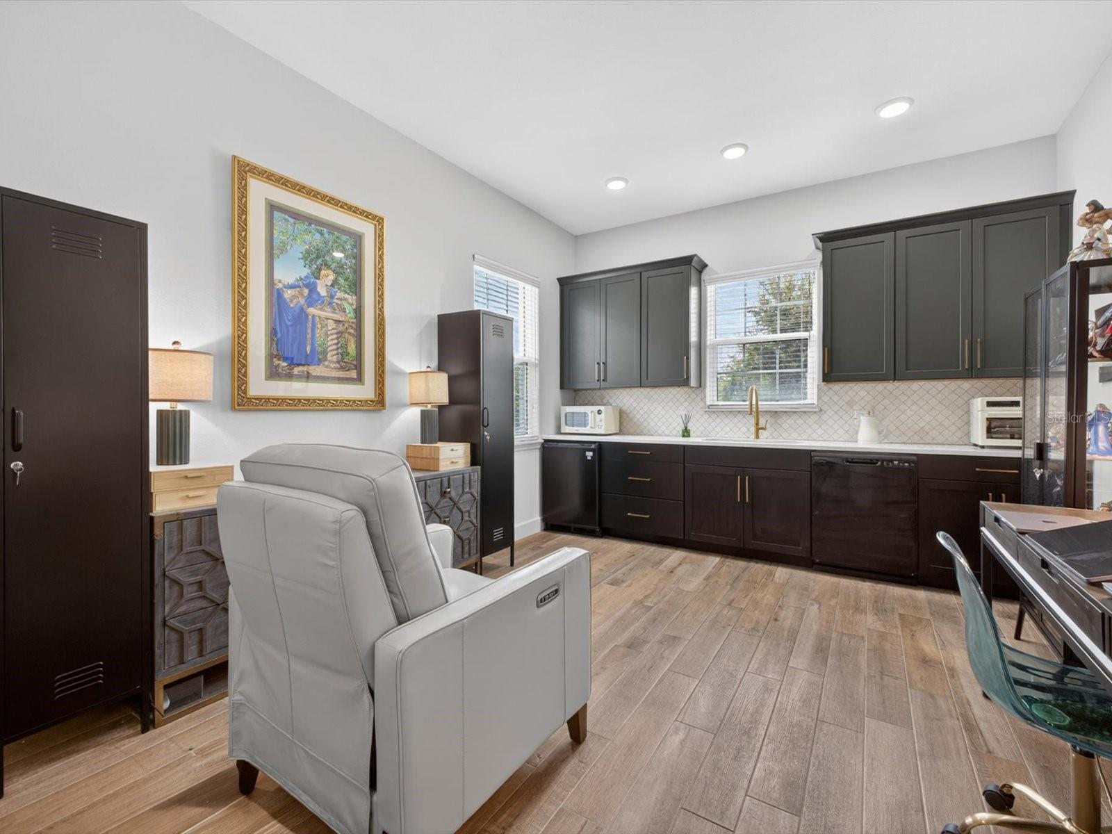 268 Hampton Loop, FL