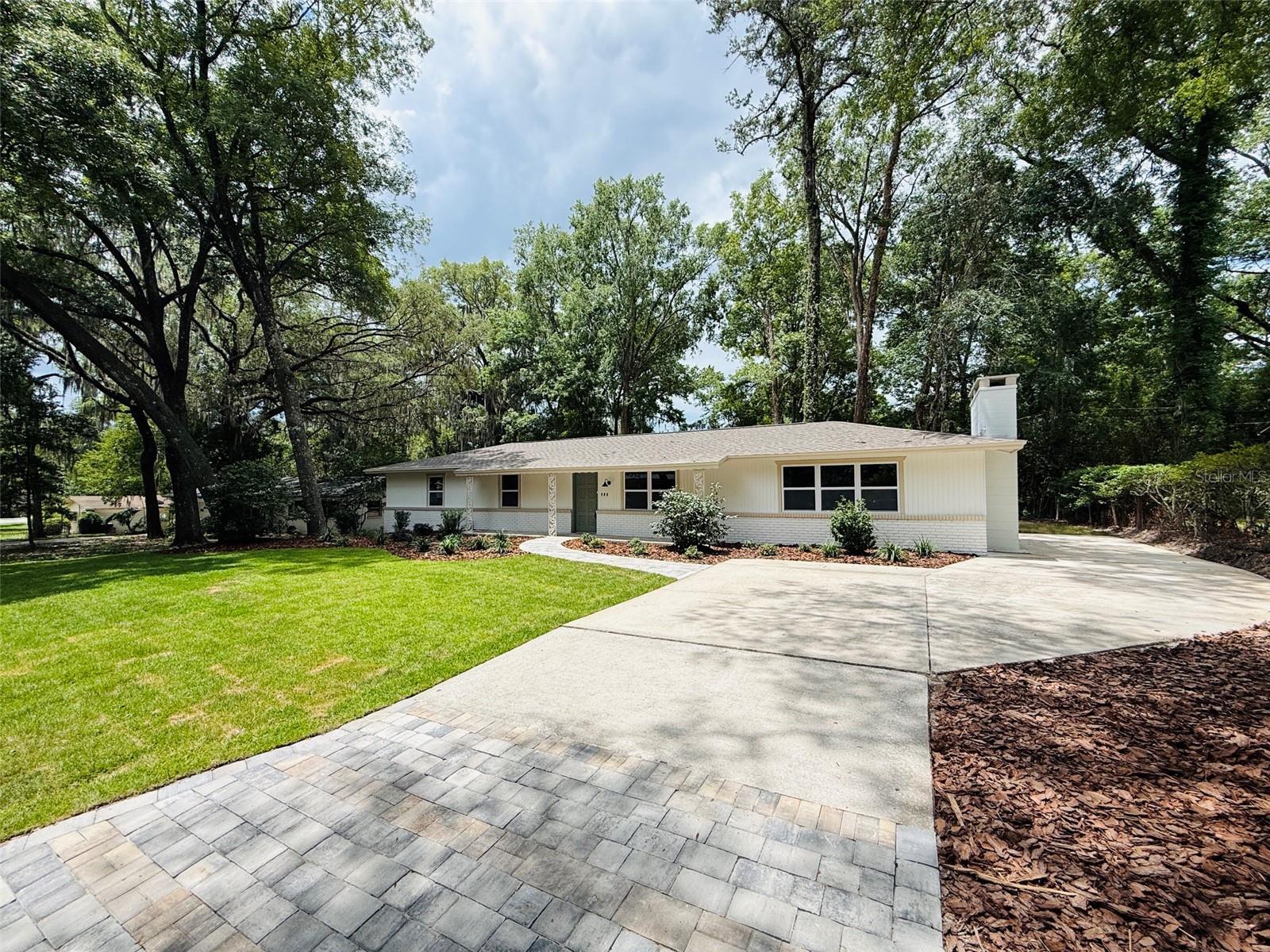 900 39th Drive, FL