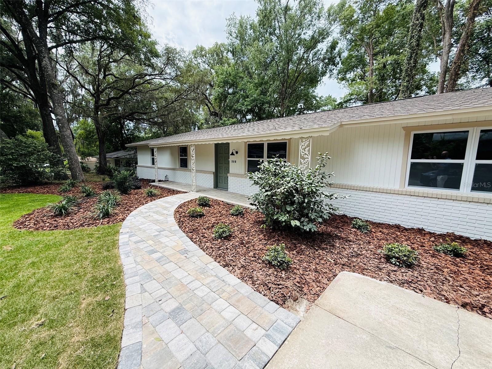 900 39th Drive, FL