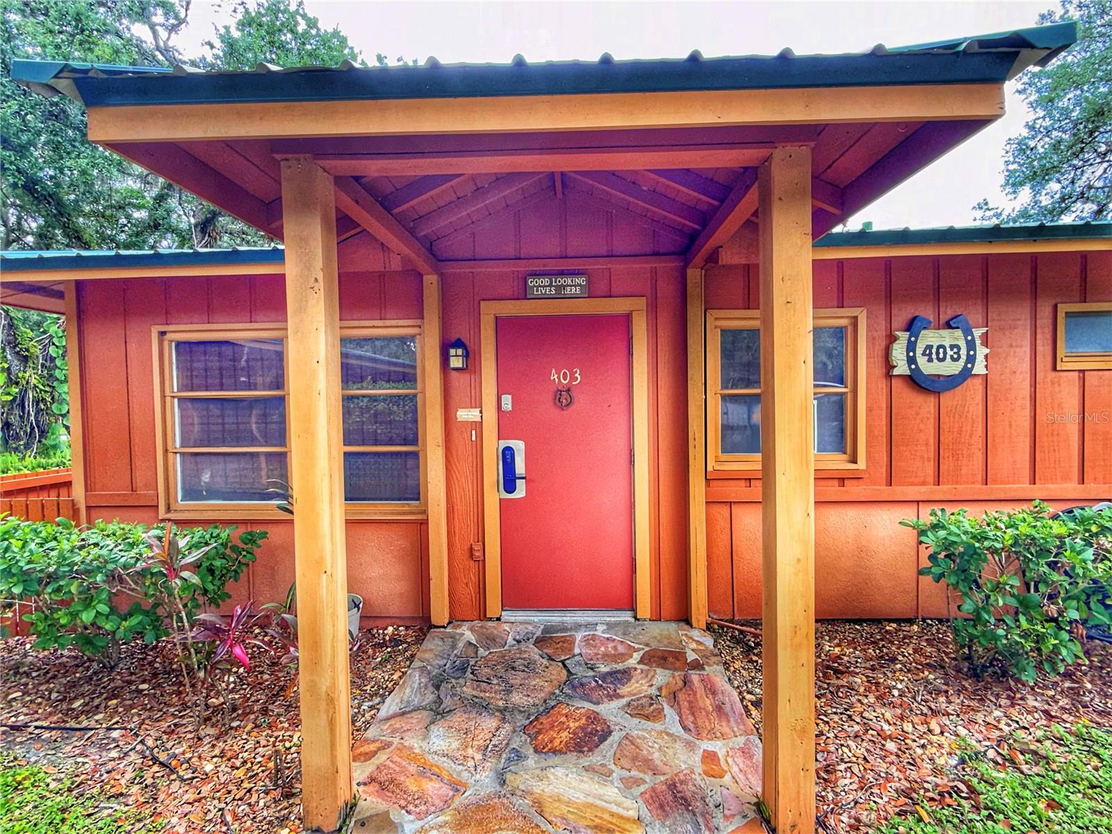 403 Cottage Circle, FL