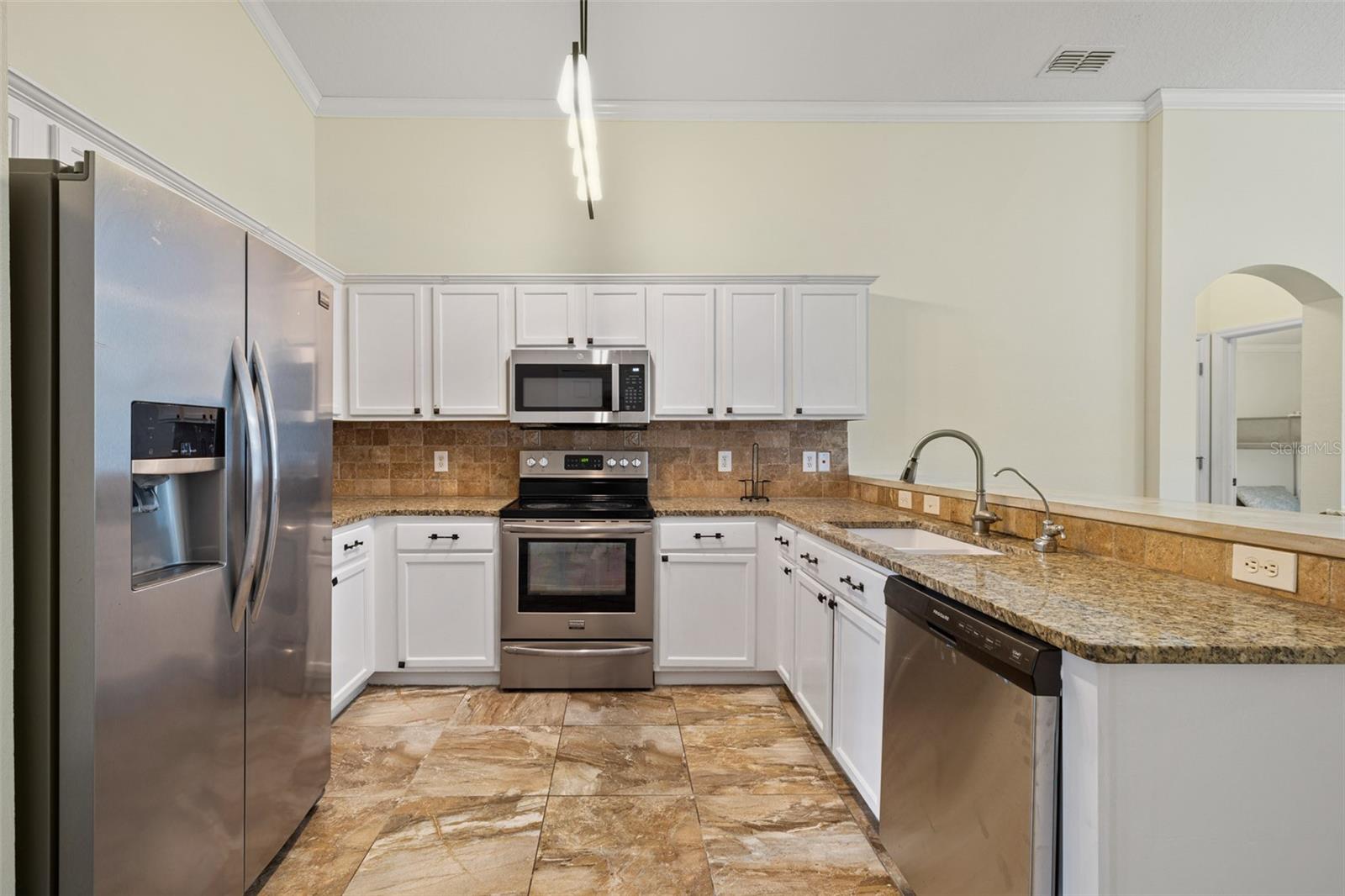 16236 Deer Chase Loop, FL