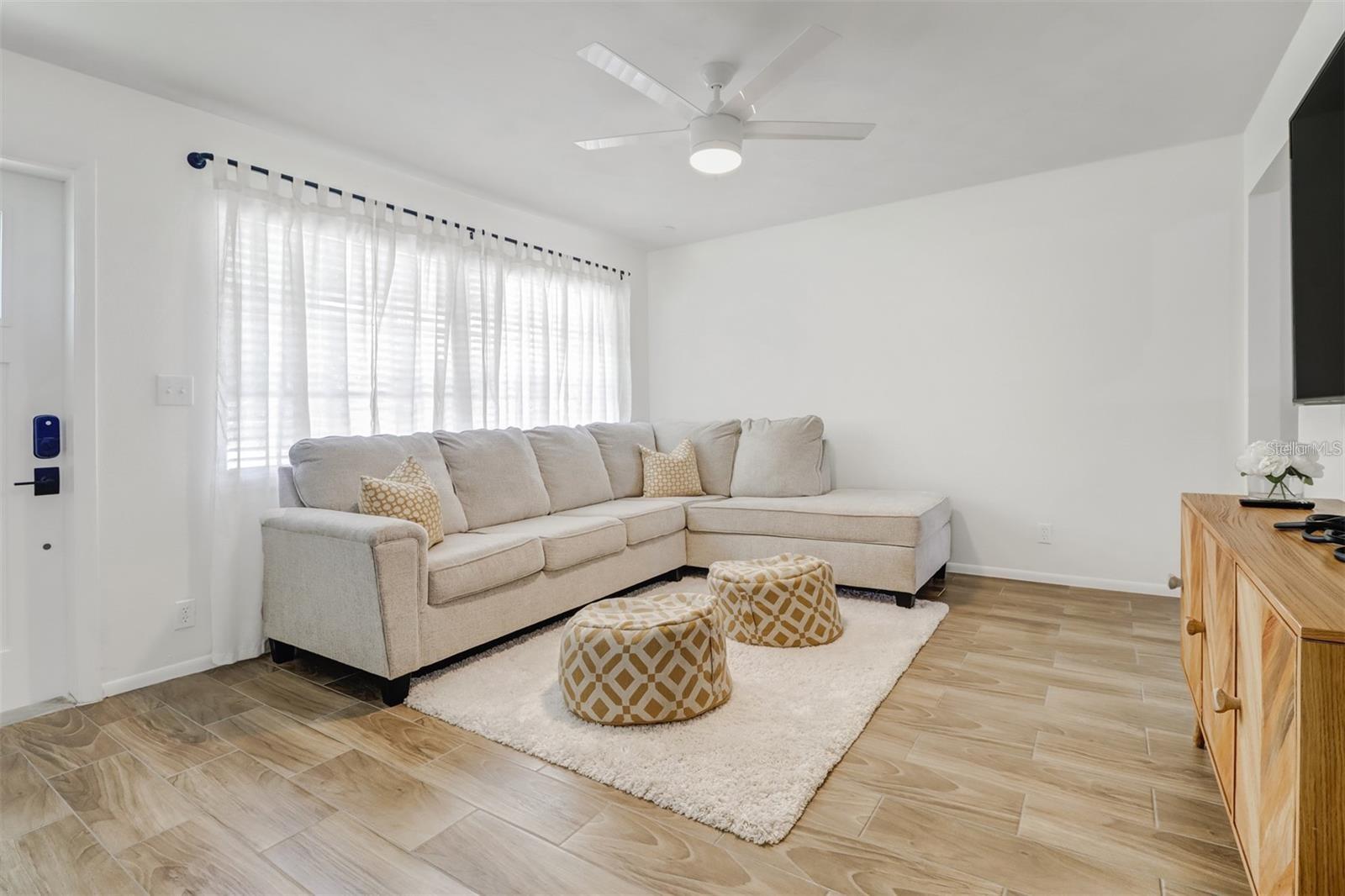4711 Forest Glen Drive, FL