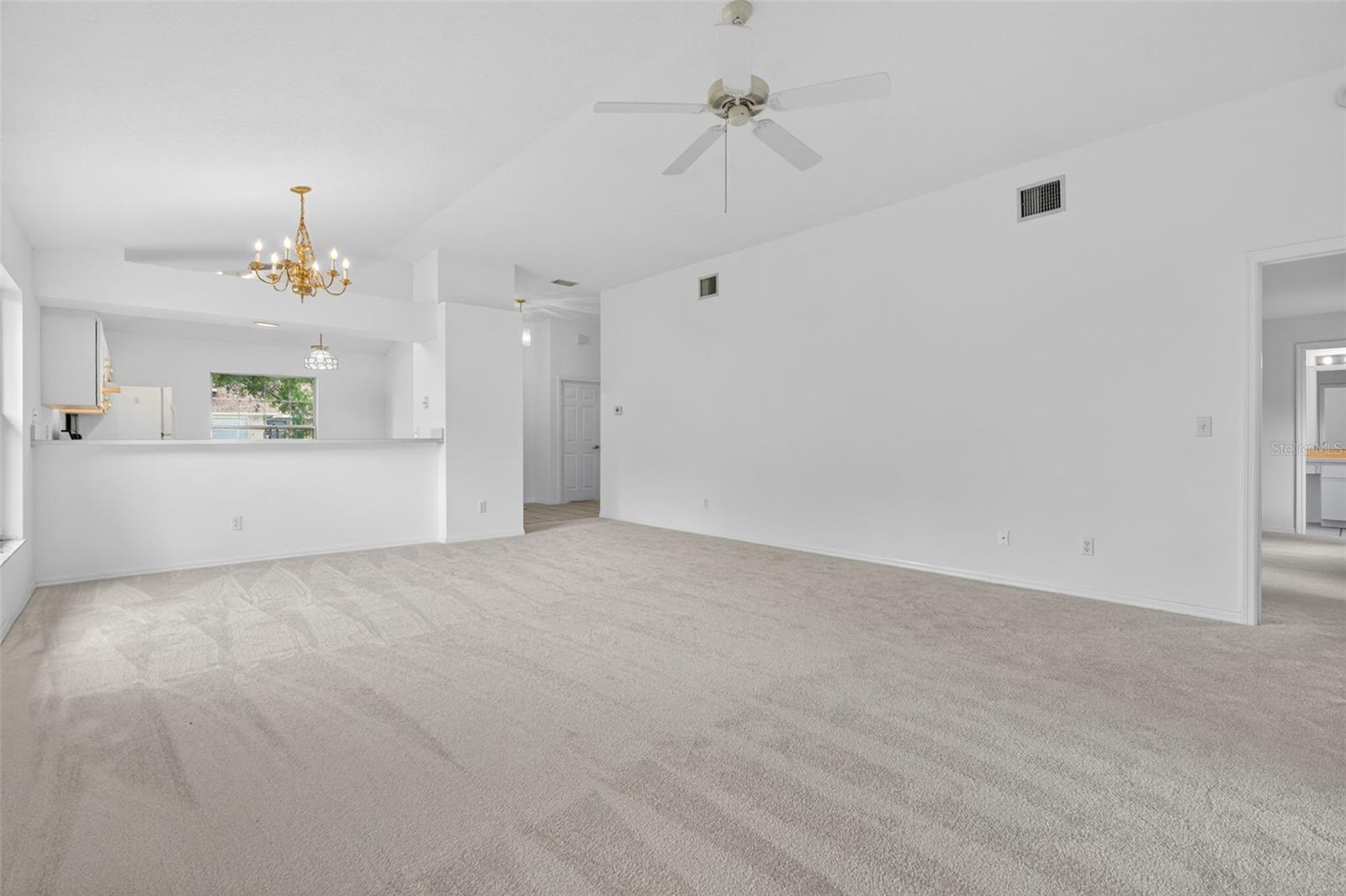 660 Sunset Strip Drive, FL