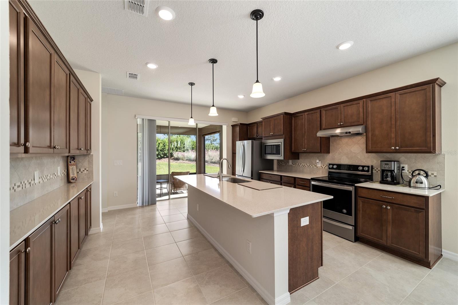 6094 93rd Circle, FL