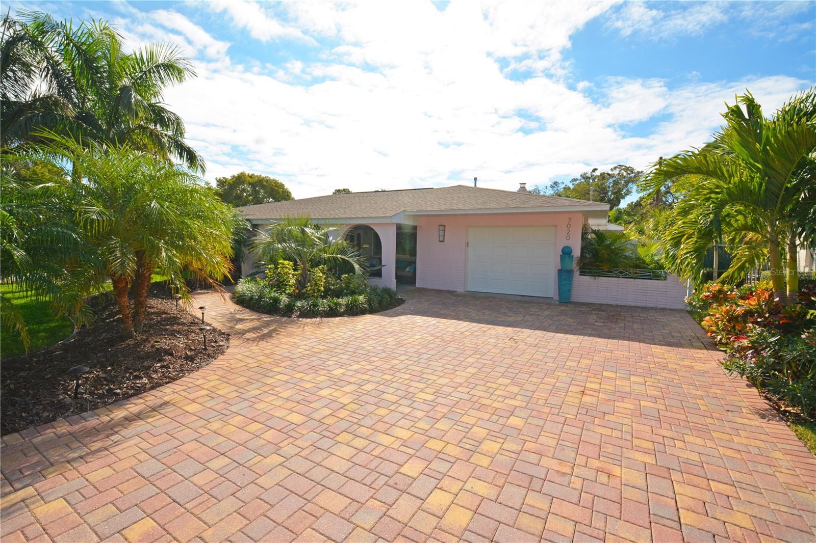 7020 Mango Avenue, FL
