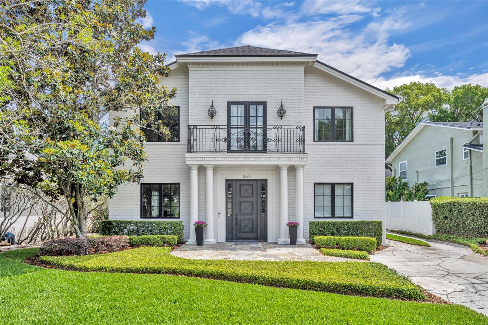 1220 Woodmere Drive, FL