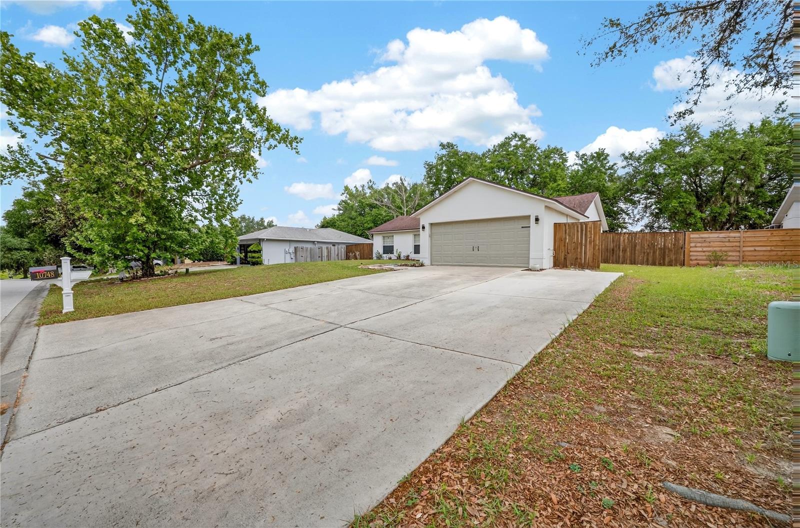 10748 Siena Dr, FL