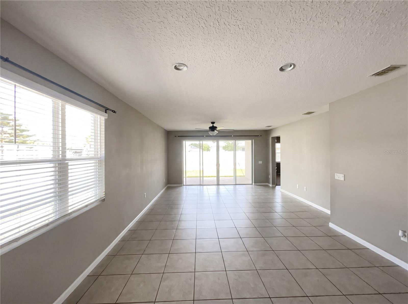 2526 End Drive, FL