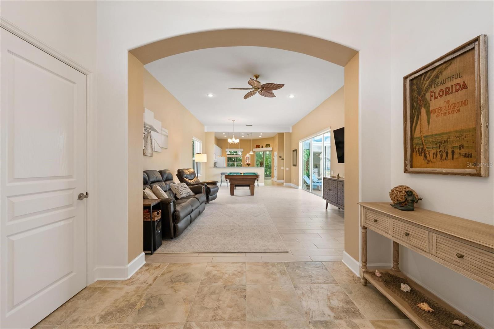 102 Braemar Avenue, FL