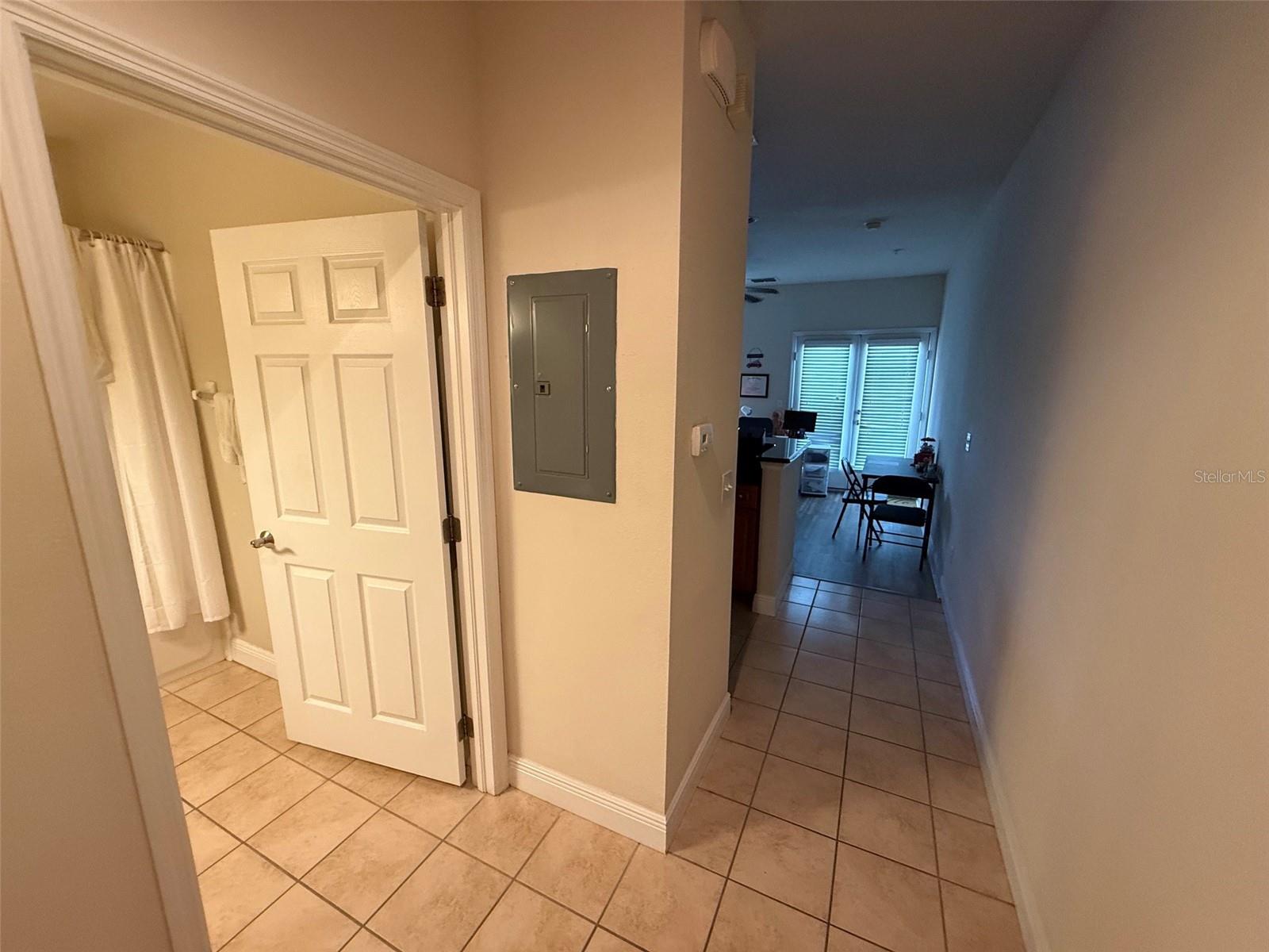 1500 4th Avenue, FL