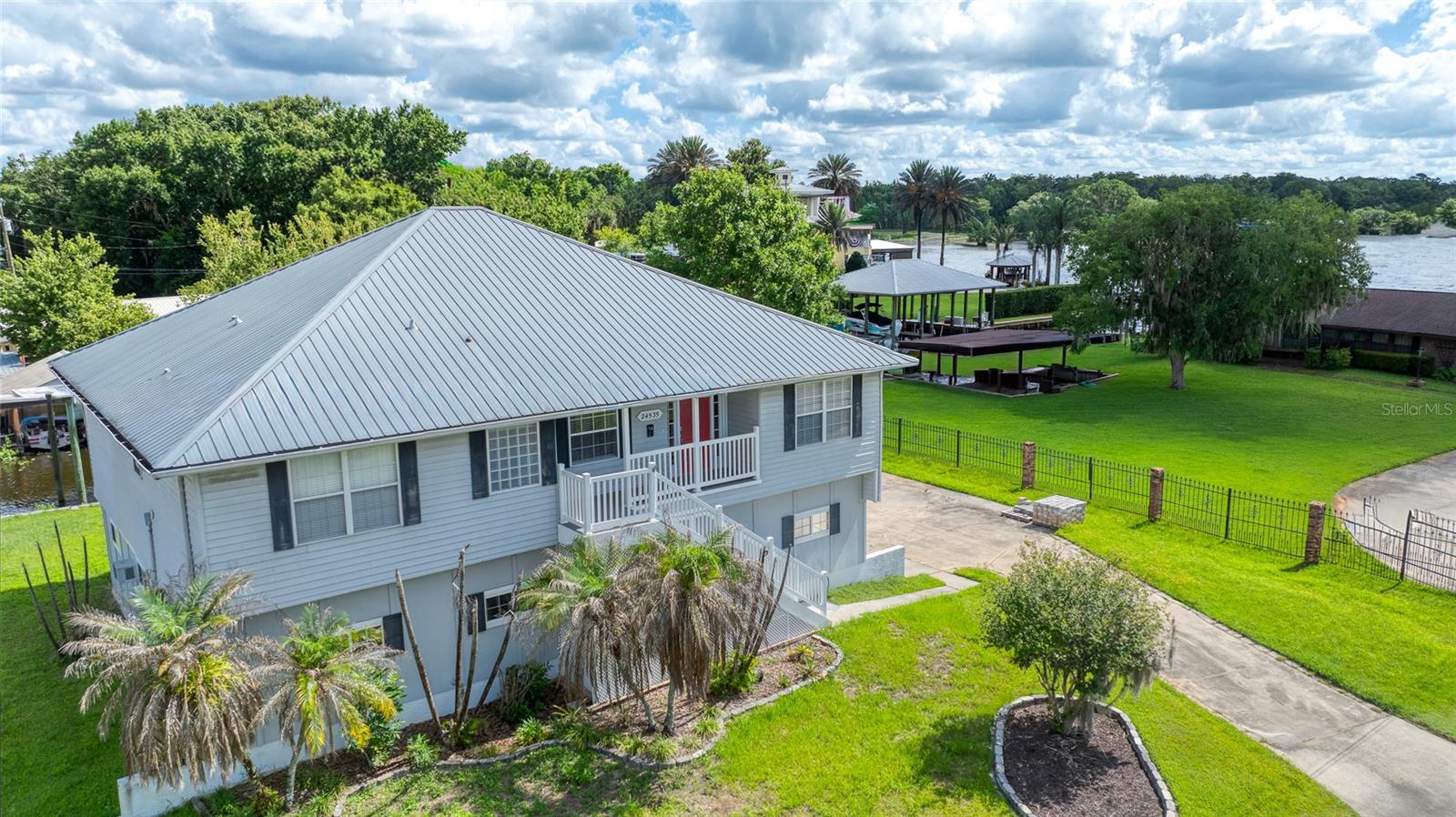 24535 Bonnet Road, FL