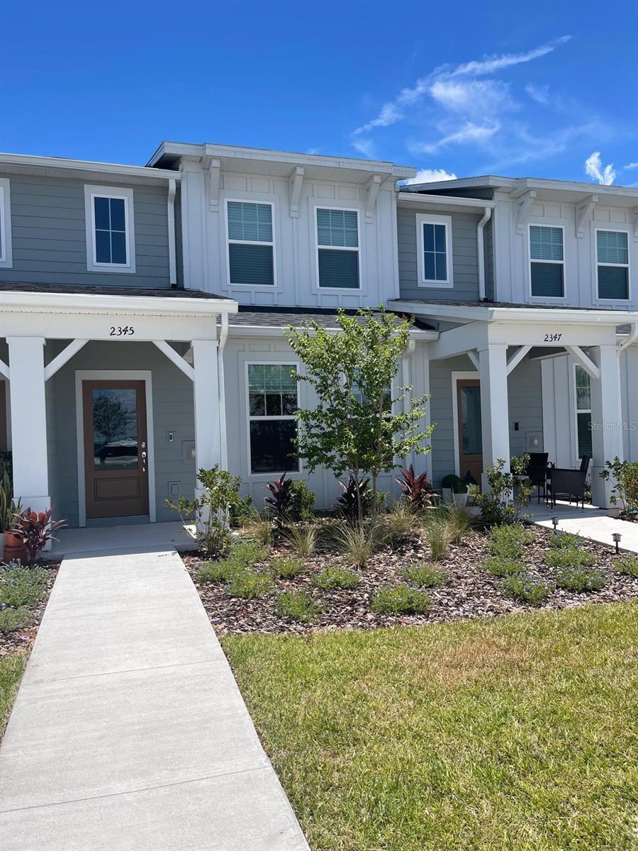 2345 Southbury, FL
