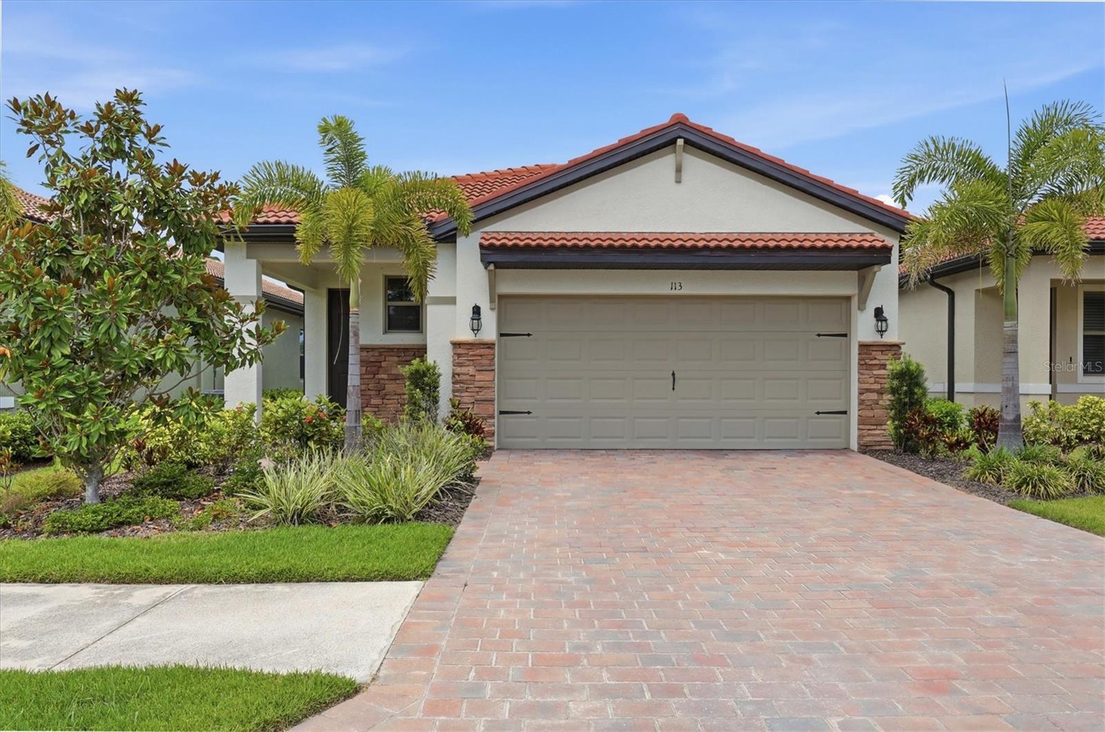 113 Moscata Way, FL