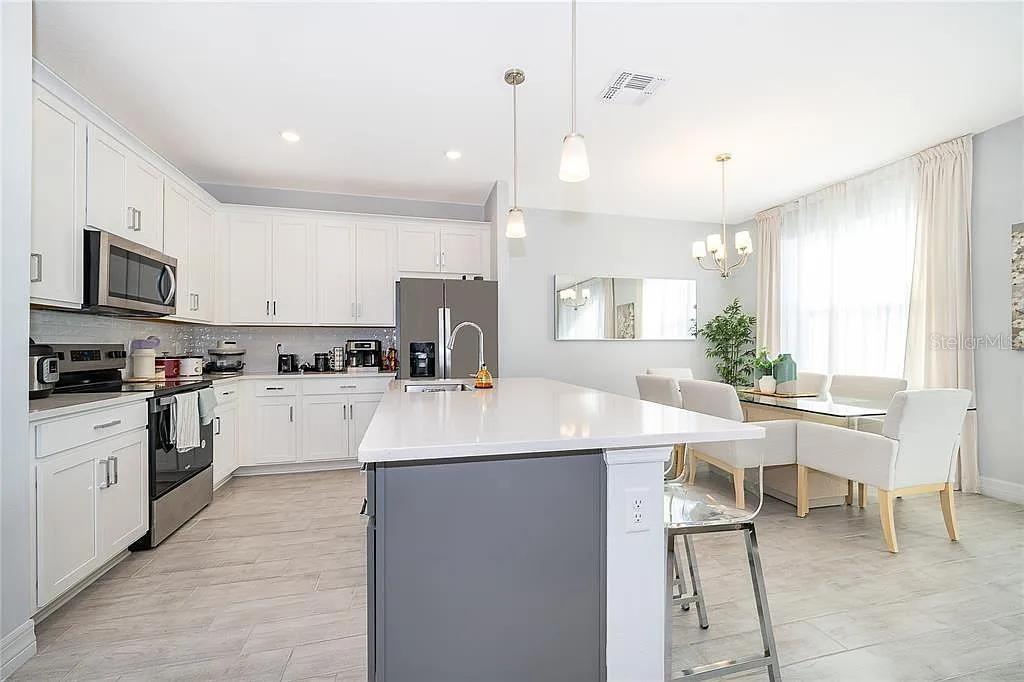 5818 Wallis Lane, FL