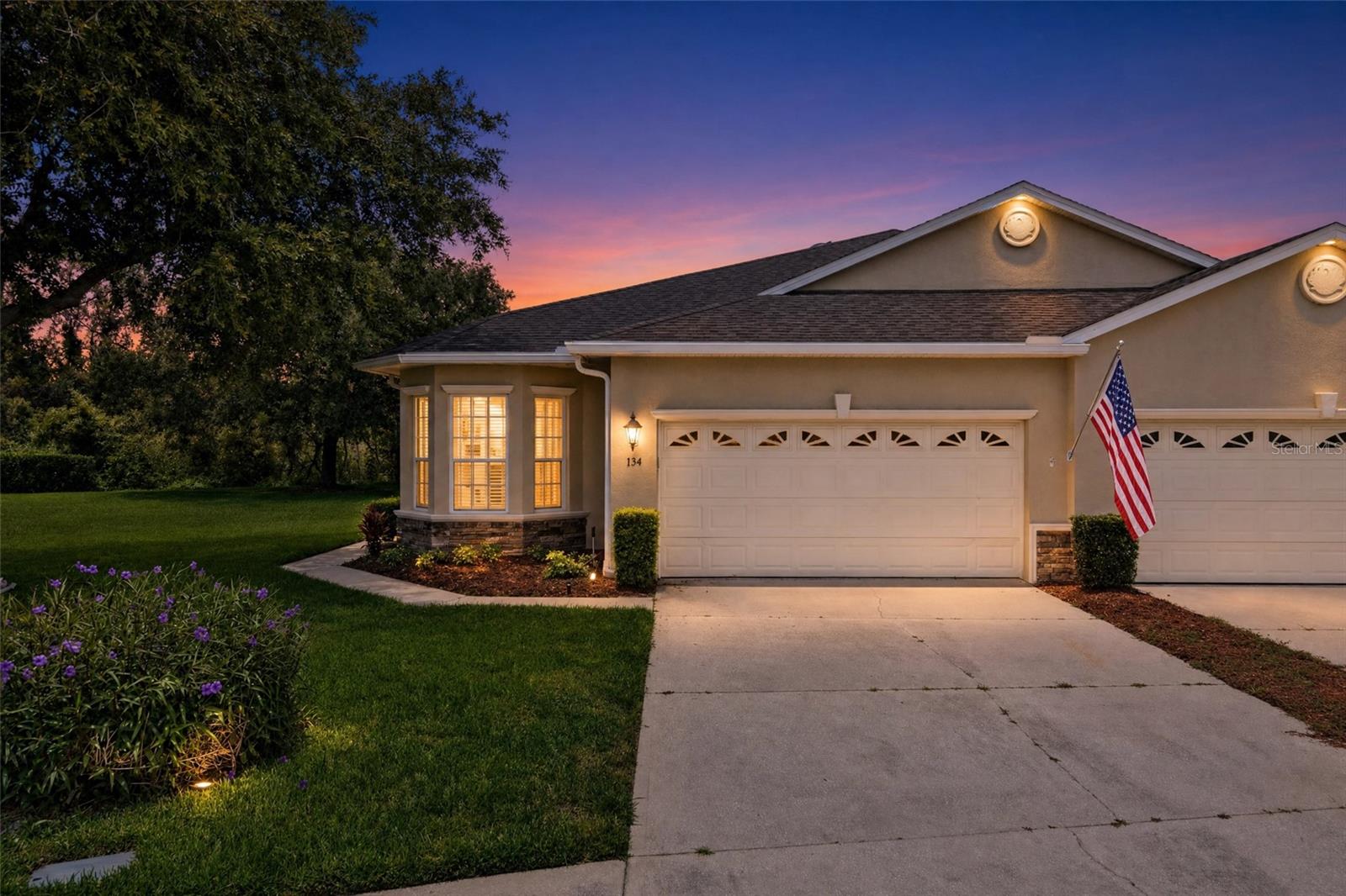 134 Lower Lake Court, FL