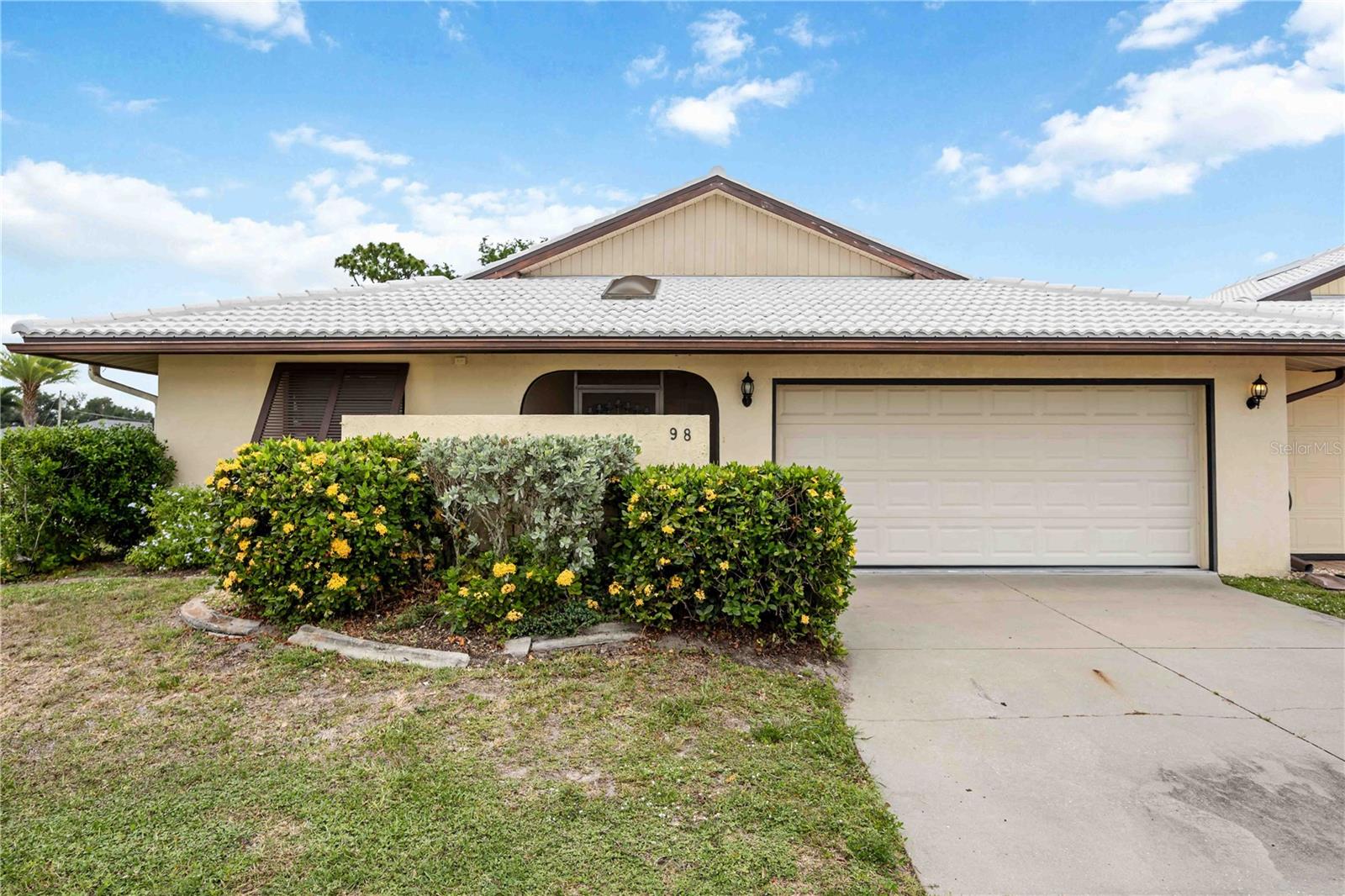98 Drifting Sands Drive, FL