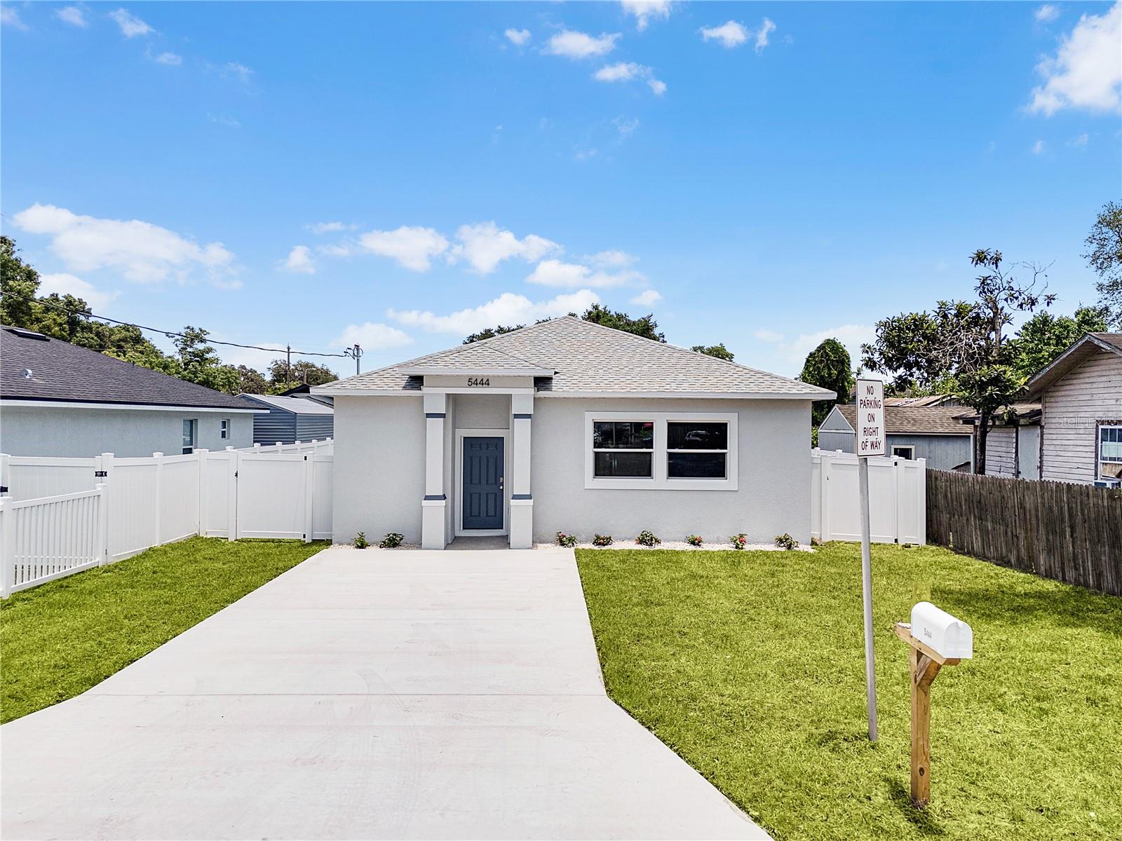 5445 Simmons Rd, FL