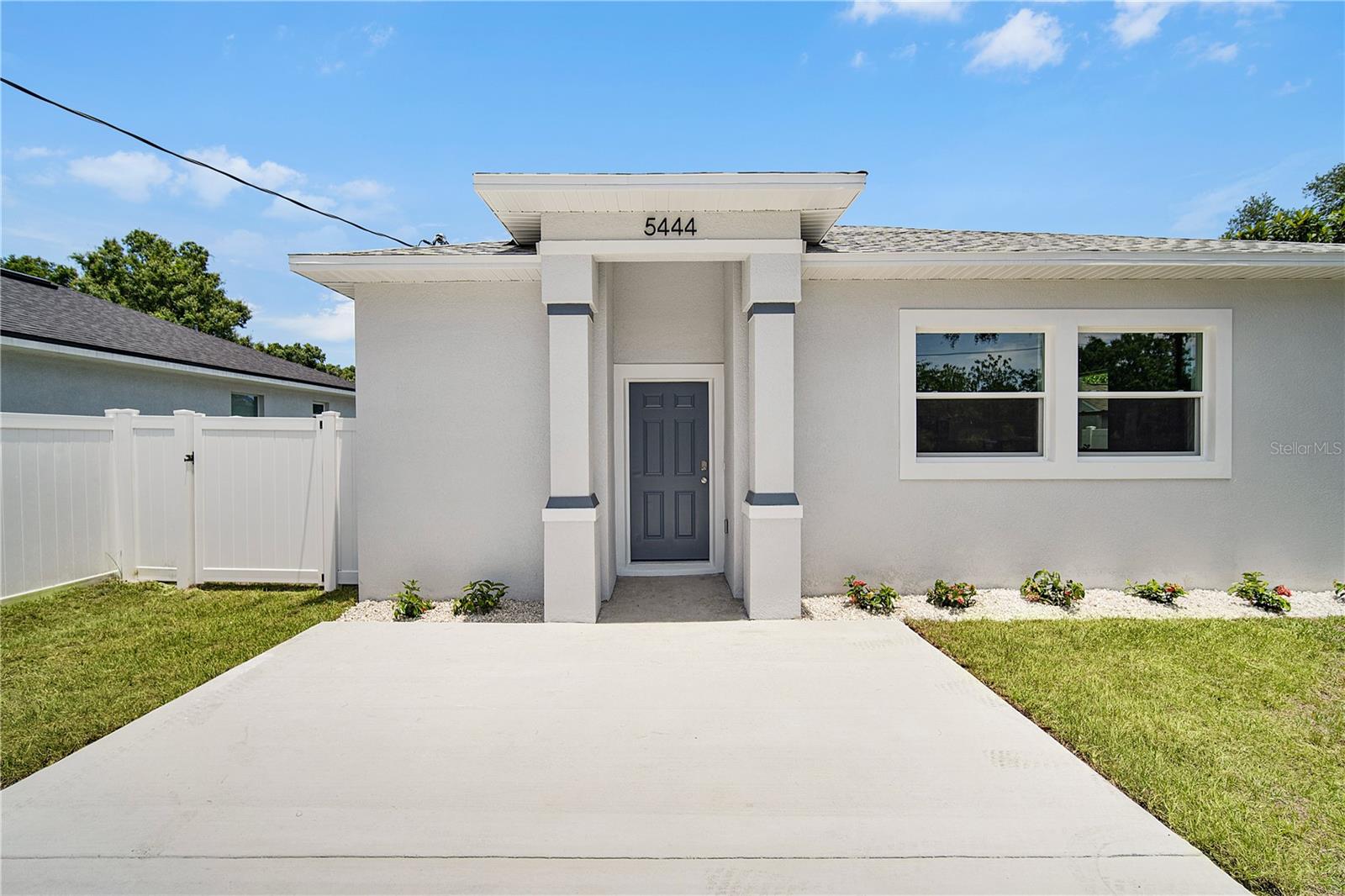 5445 Simmons Rd, FL