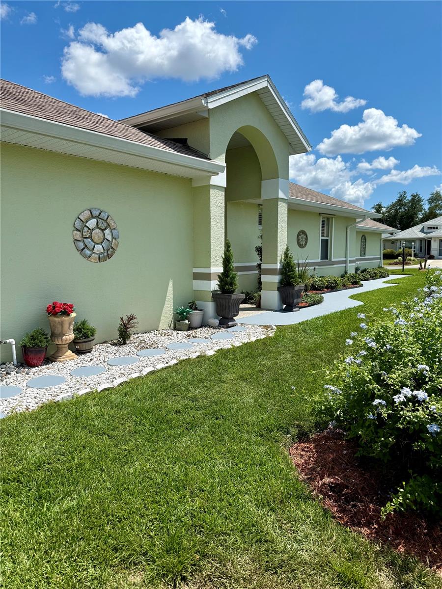 21932 Royal St Georges Lane, FL
