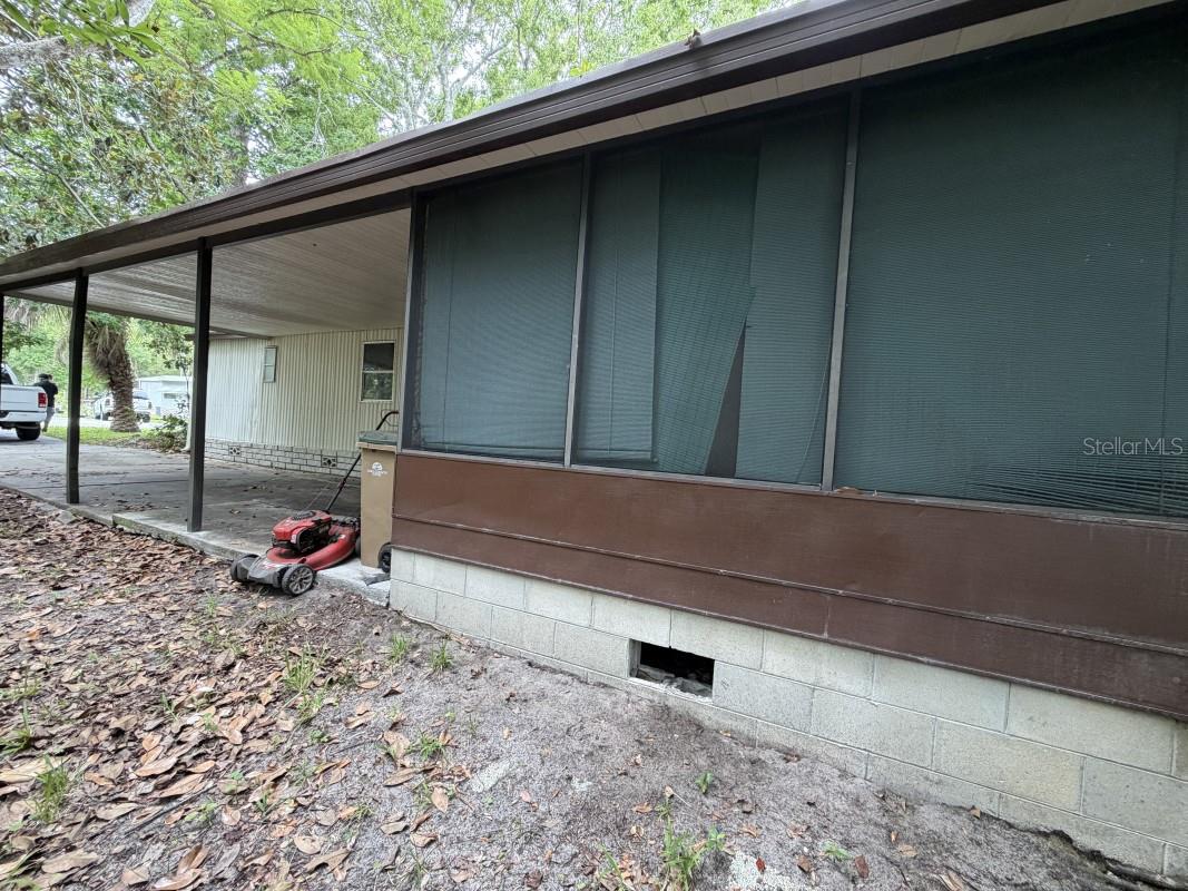2418 Dora Pines Road, FL