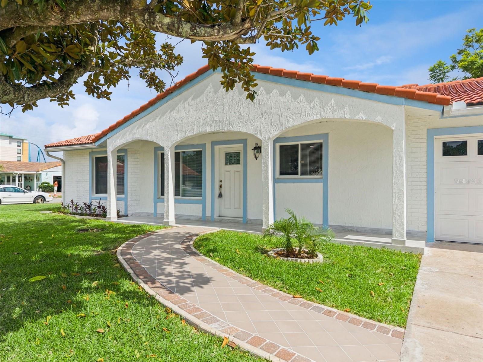 5547 Westbrook Drive, FL