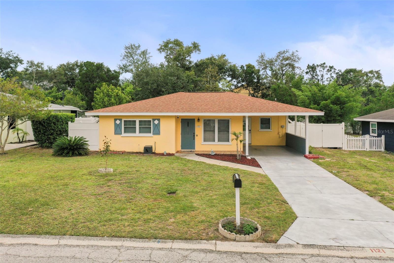 1121 Sunnydale Drive, FL