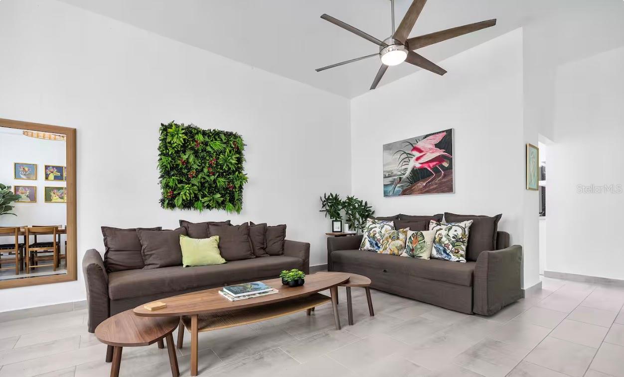 250 Calle Del Parque, PR