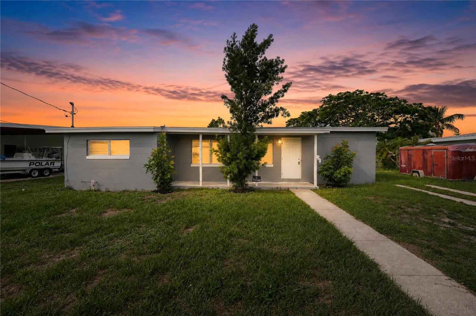 691 Sharon Circle, FL