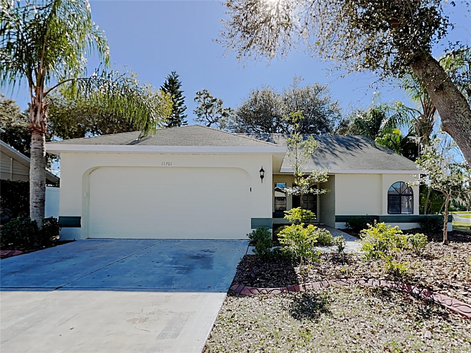 11701 Lynmoor Drive, FL